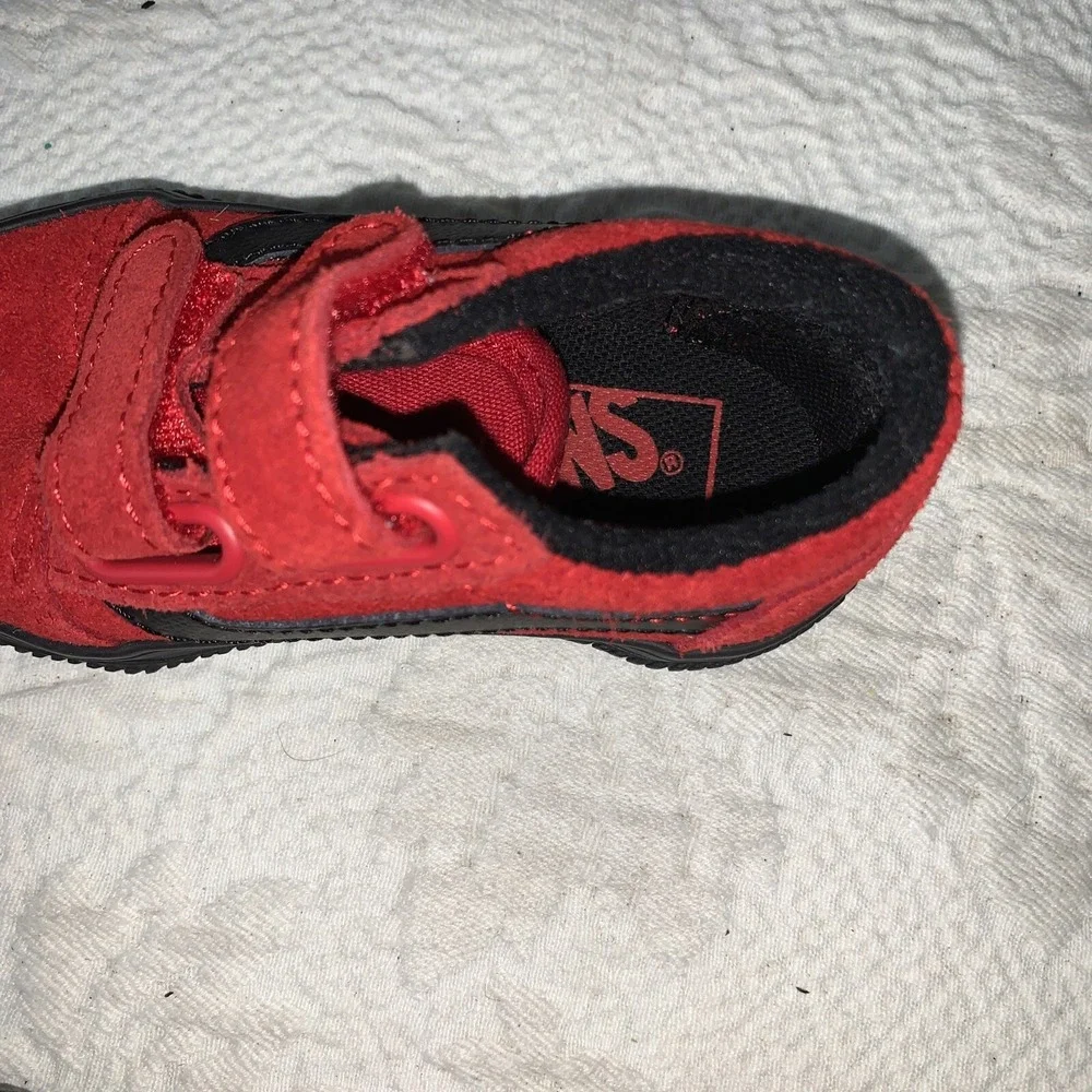 Vans Toddlers Old Skool  RED Black TRIM Toddler Size US 4 Shoes Sneakers‎ EUC